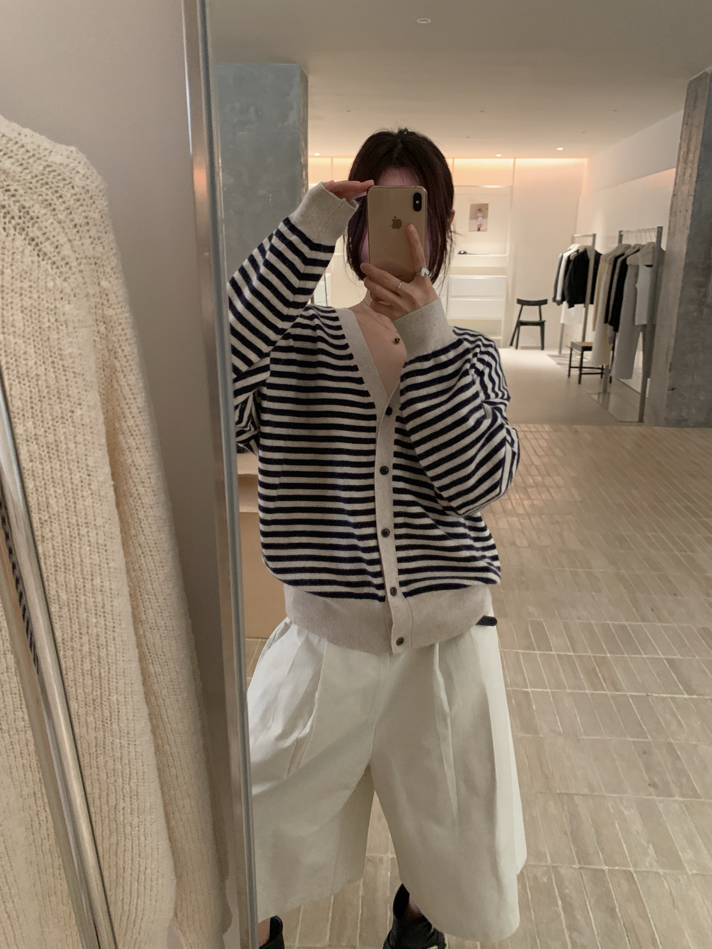 // 超軟糯兔絨間條CD