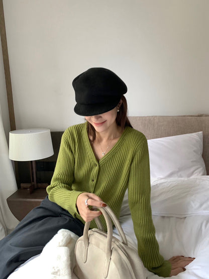 // 溫柔色系經典粗坑紋V領CD