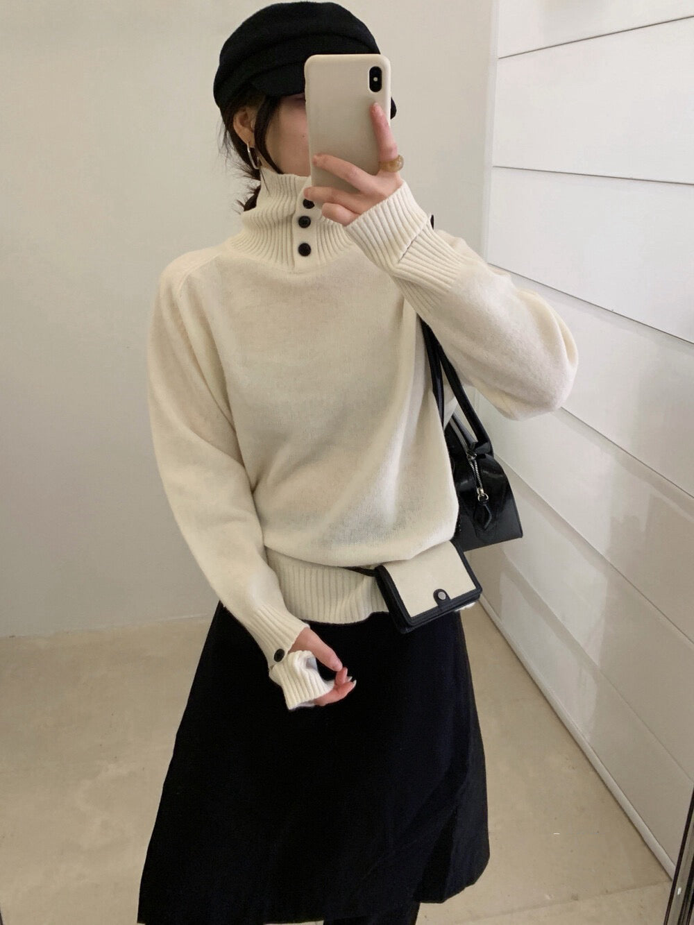 // 100%綿羊毛鈕扣可立領+設計感袖口毛衣