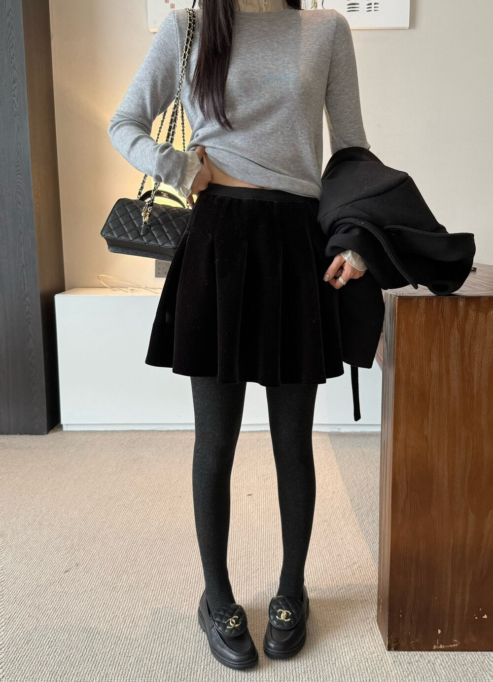 // 高級感絲絨A字短裙