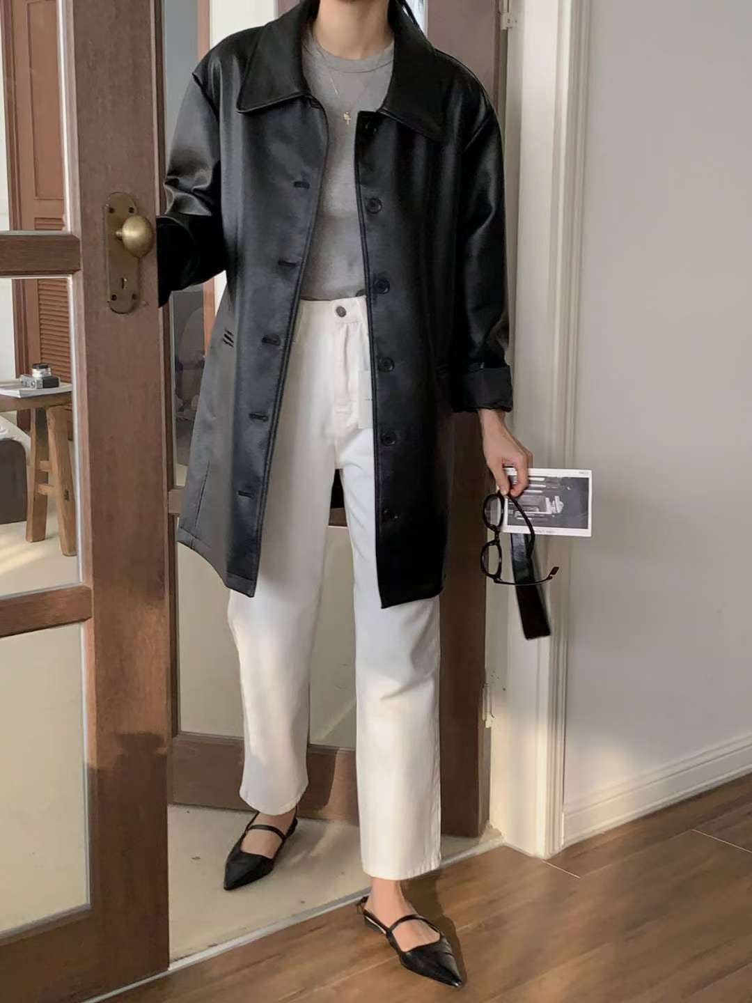 // 連腰帶中長款翻領啞光彷皮外套