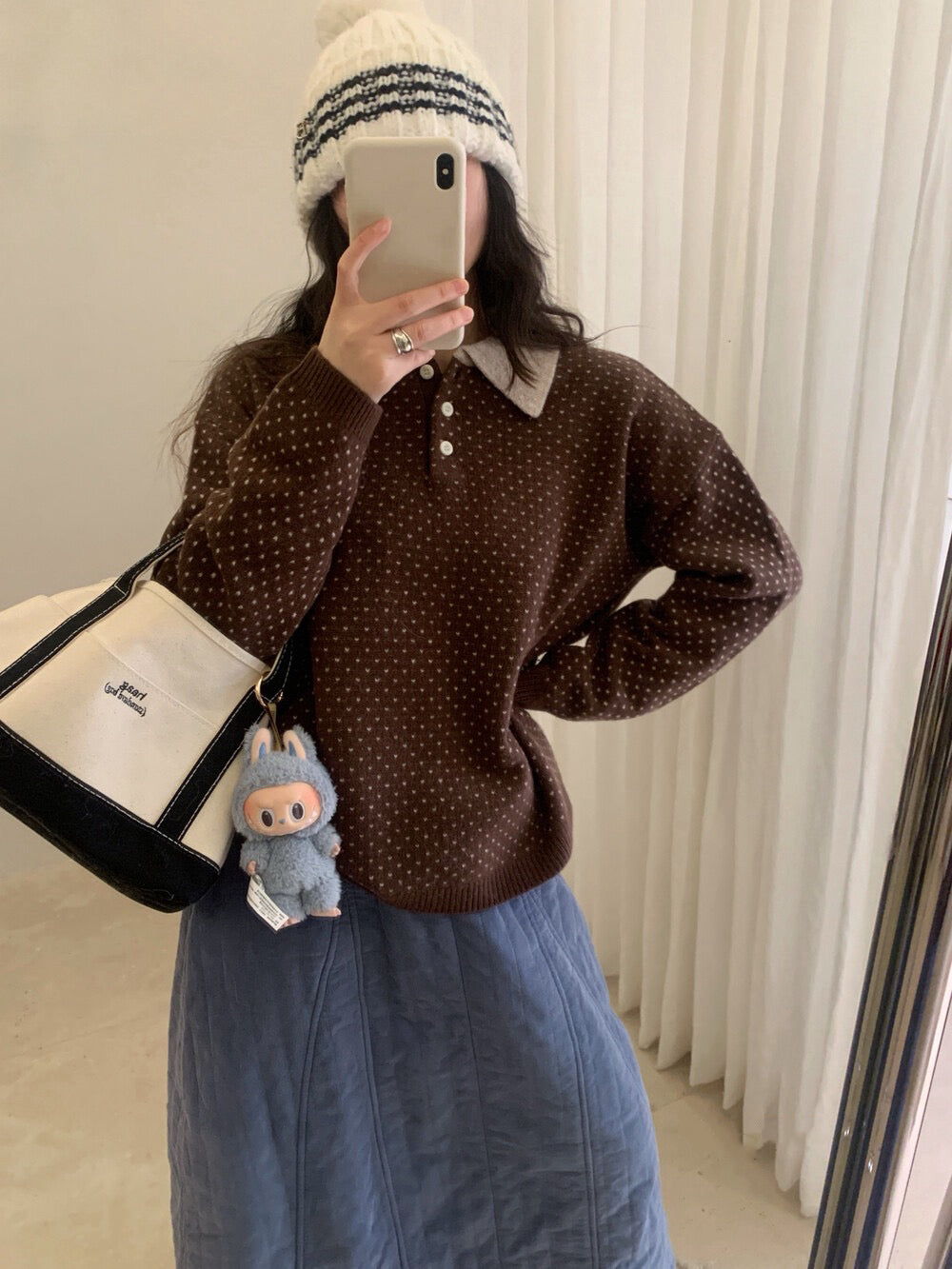 // 100%綿羊毛小心心點點撞色翻領NT