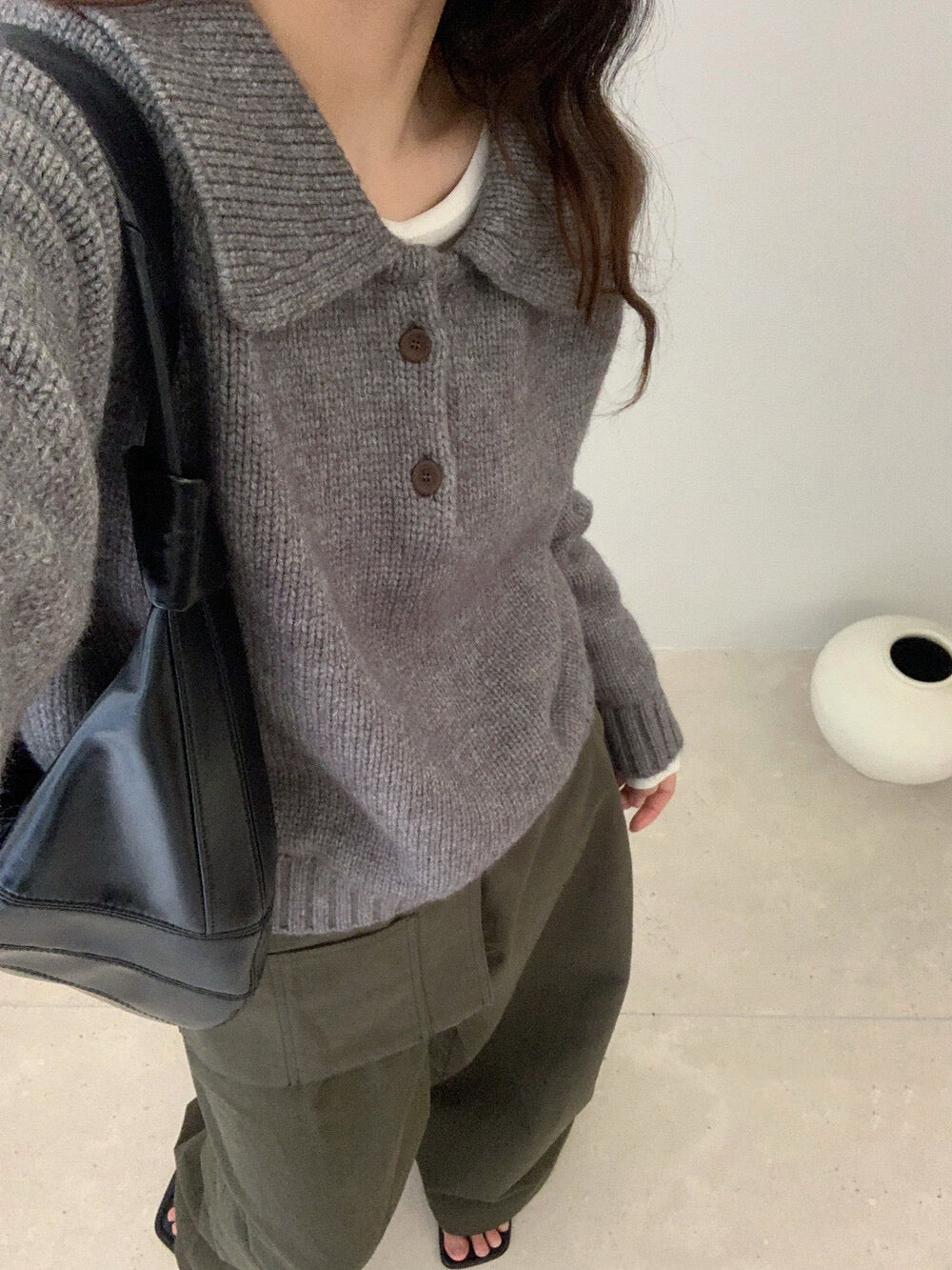 // 超韓領鈕扣粗坑紋翻領毛衣