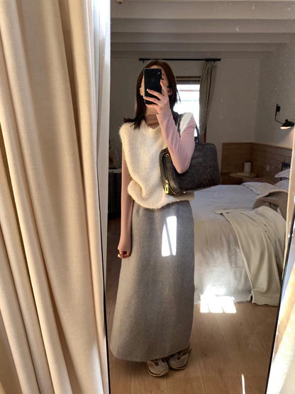 // 毛毛茸疊穿針織背心