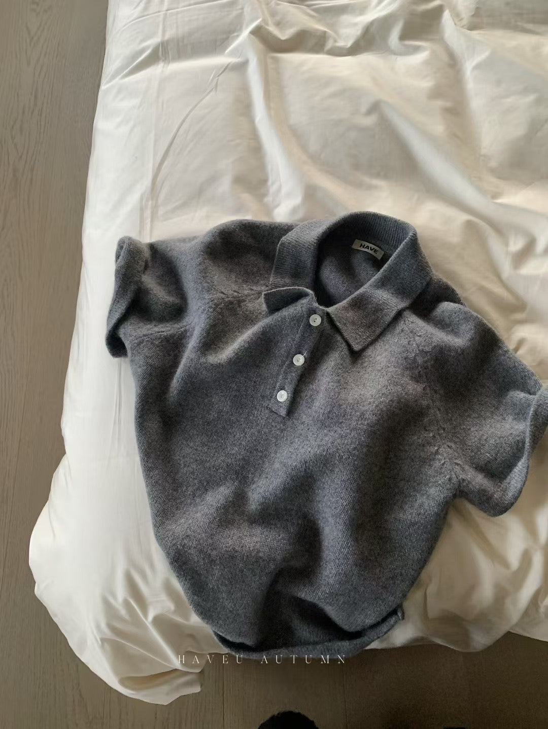 // 秋季薄羊毛翻領polo NT