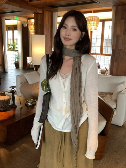 C32 / 簡約氣質V領針織外套(12%merino wool)