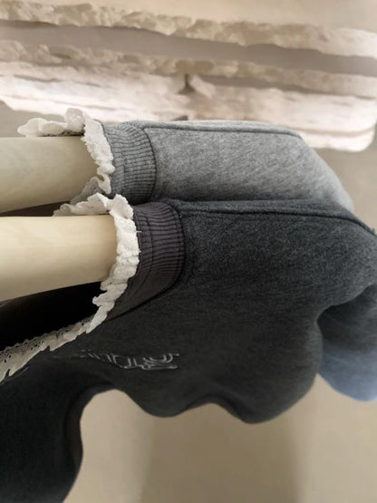 // “Blessing”刺繡拼lace邊加絨衛衣