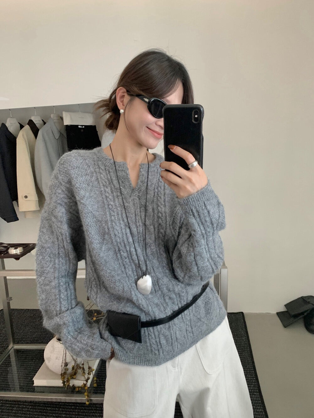 // 超軟糯小V領口麻花NT