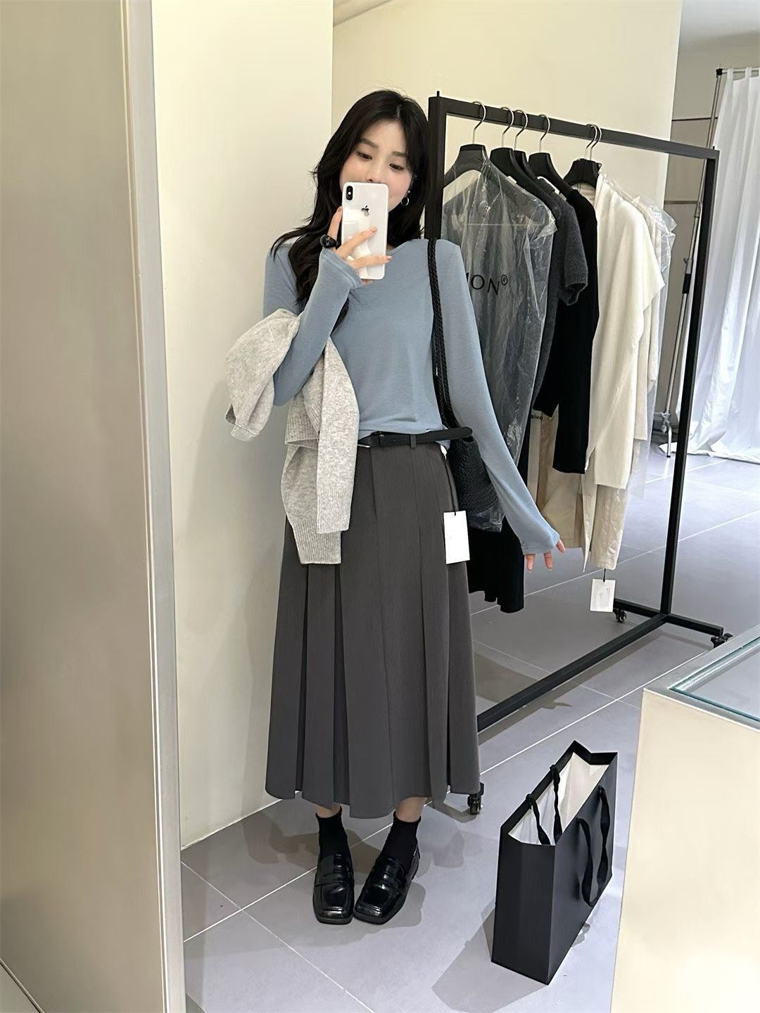 // 超親膚羊絨感多色TEE