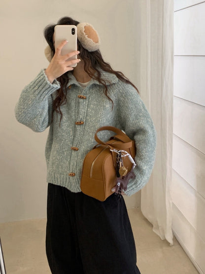 // 重工雜色線可立領牛角鈕CD