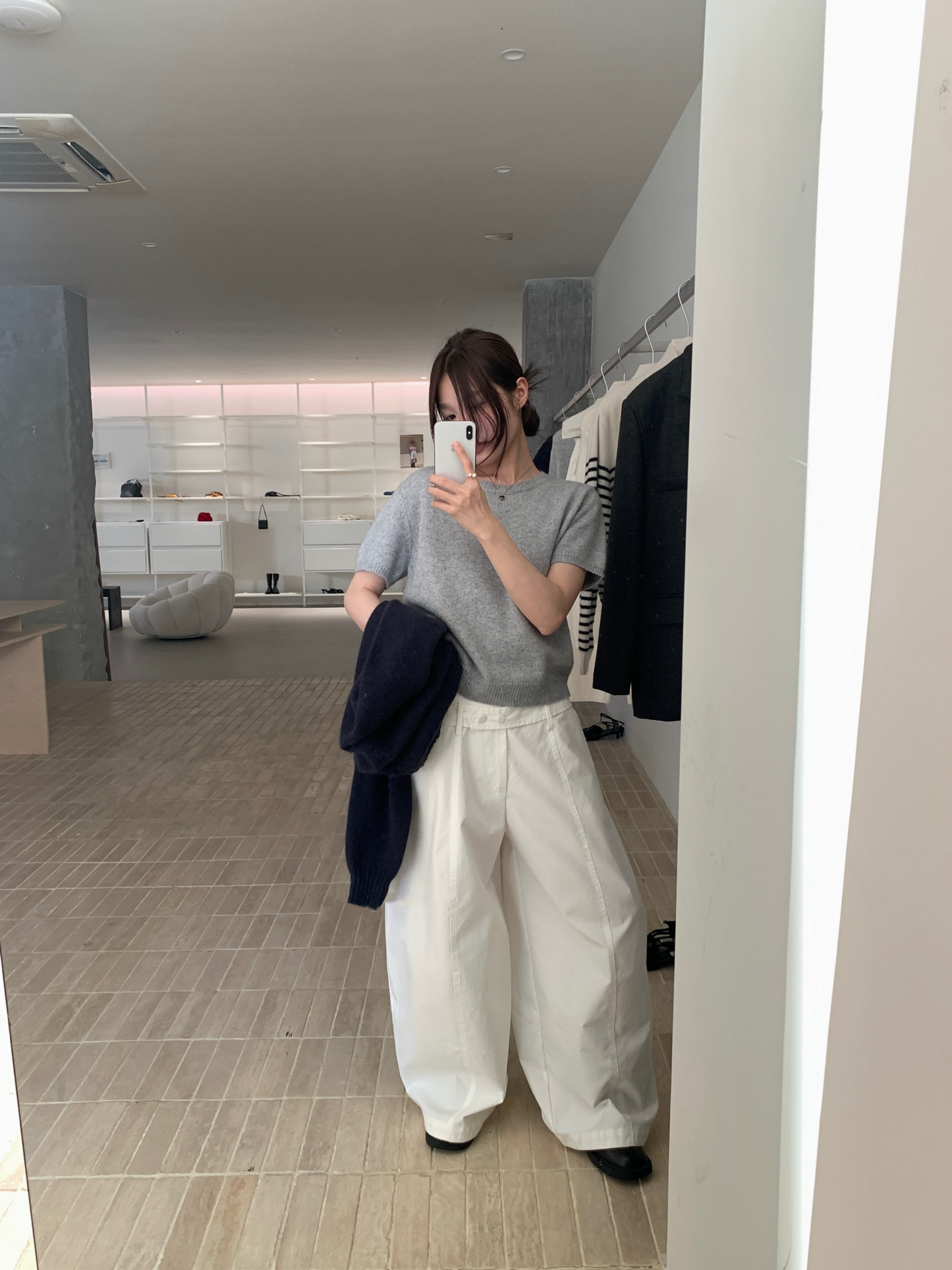 // 溫柔毛茸感raccoon短袖NT￼
