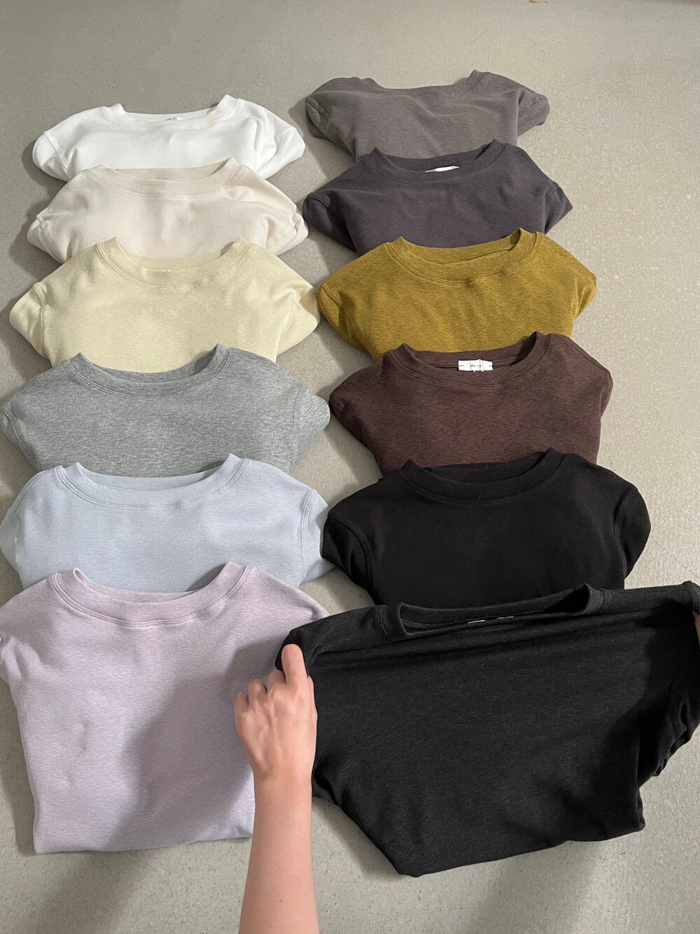 // 12色親膚秋冬百搭彈性TEE