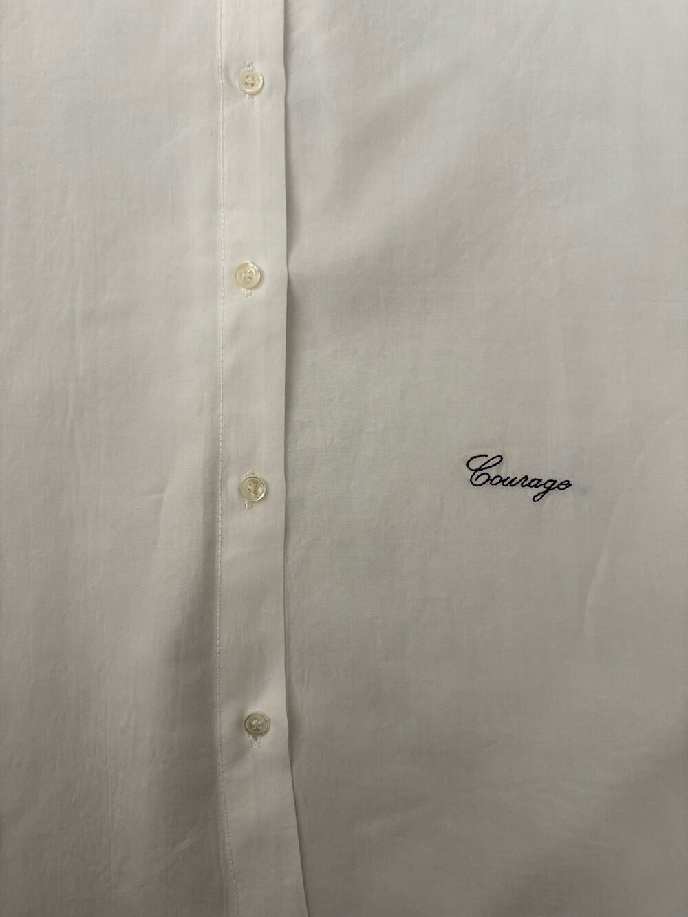 // 小刺繡字lyocell親膚恤衫