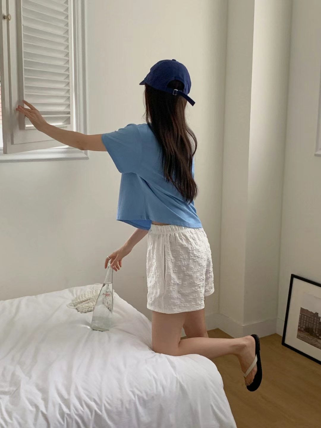 // 100%棉質中短款素TEE