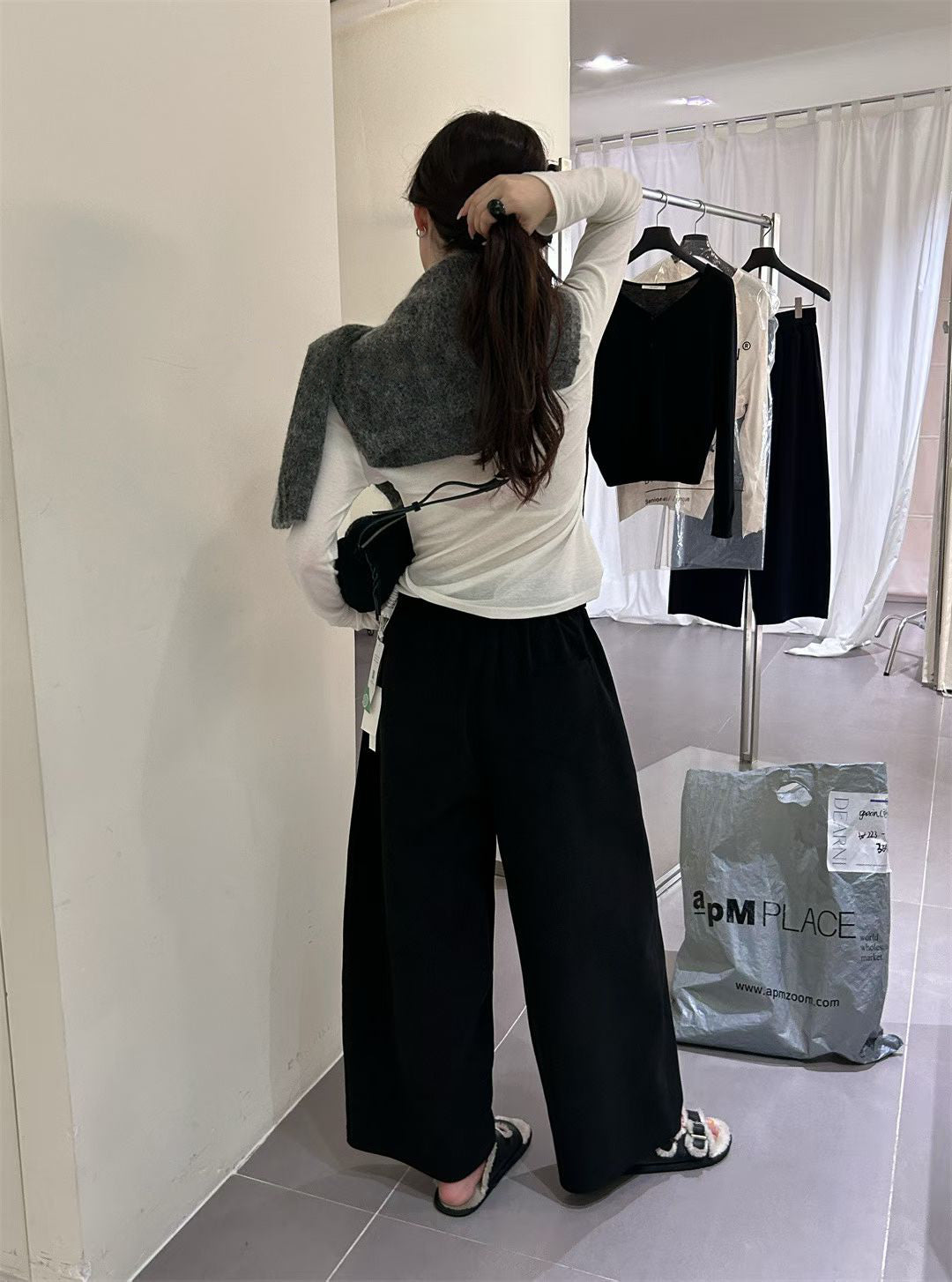 // 復古連腰帶燈芯絨褲