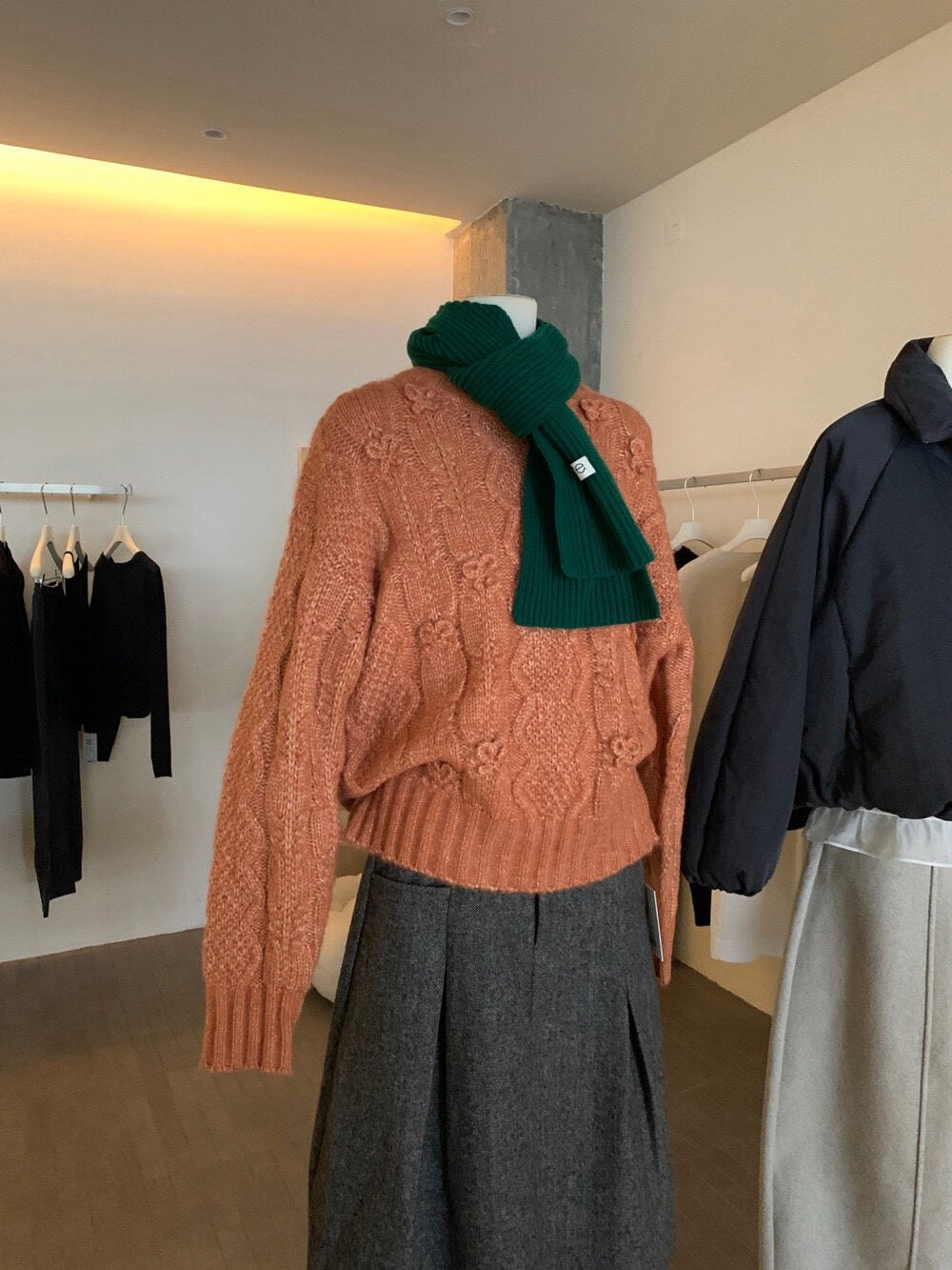 // 絕美蝴蝶結織紋麻花毛衣