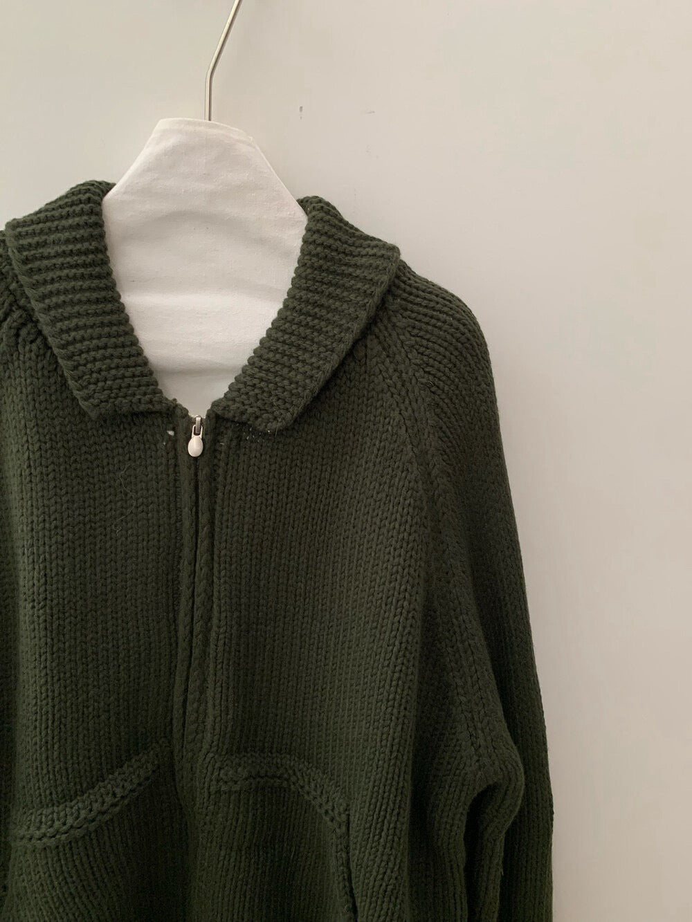 // 大口袋翻領粗棒織拉鍊CD