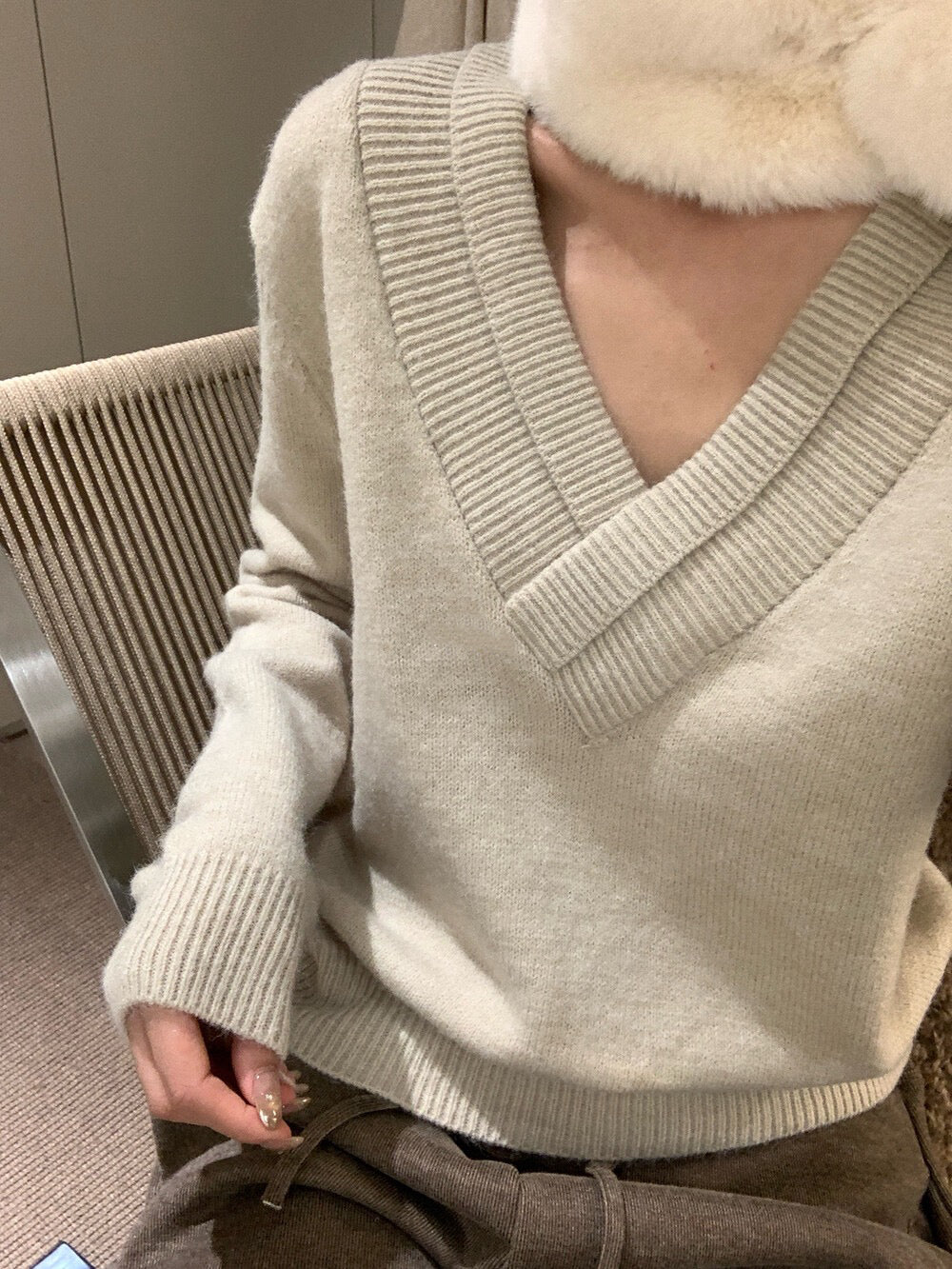 // 特別領口設計V領NT