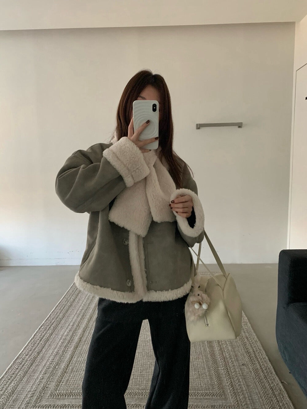 // 麂皮面皮毛一體圓領外套(連頸巾)