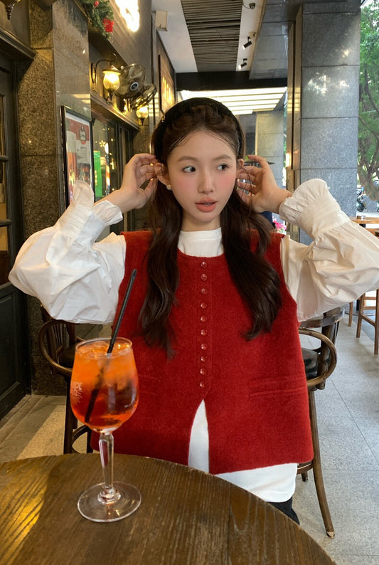 // 簡約鈕扣針織馬甲+花邊袖長袖上衣套裝