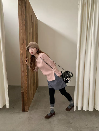 // 超顯瘦直坑紋側開鈕TEE