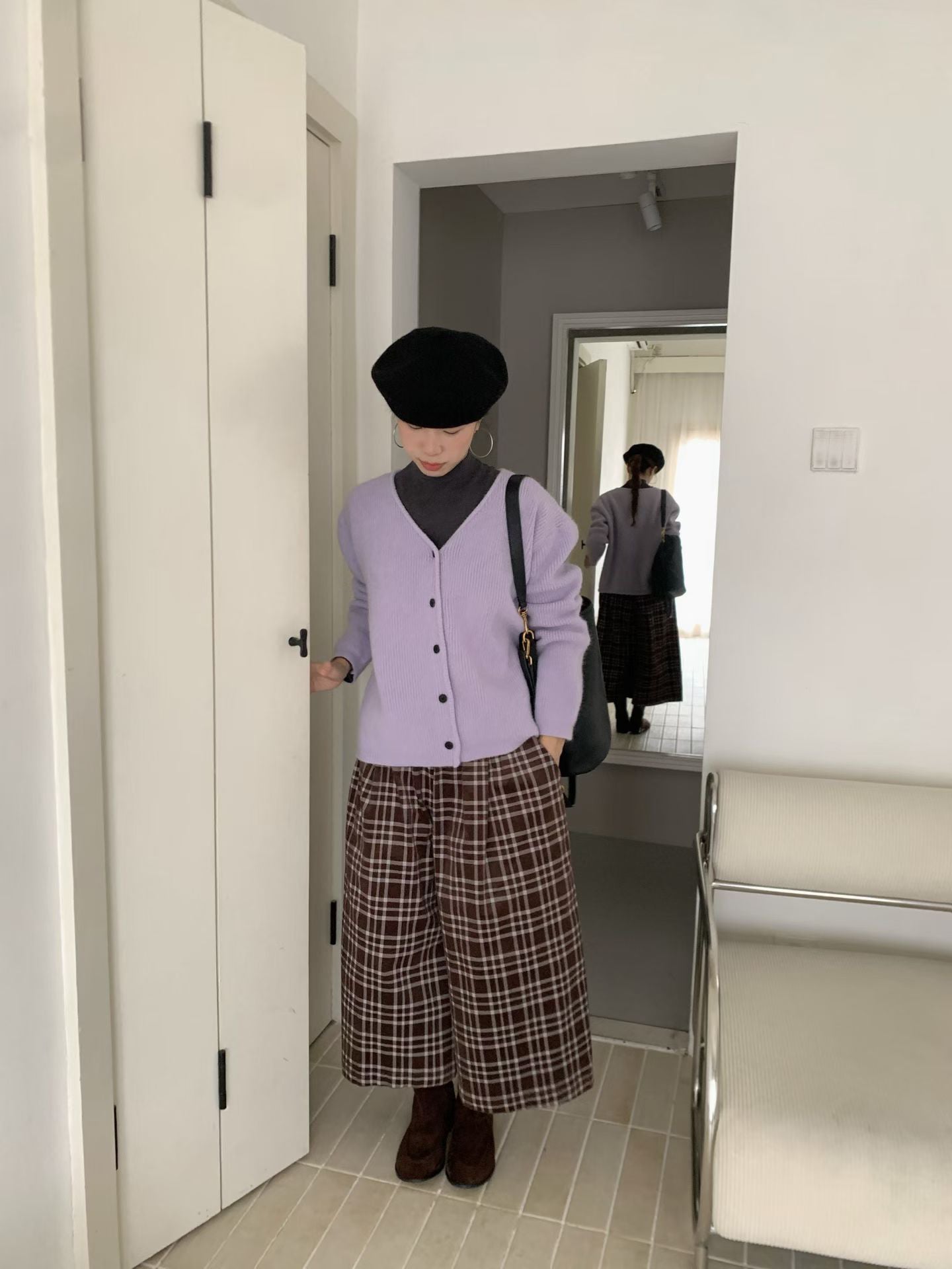 // 12色超美色系V領排扣羊絨紗CD