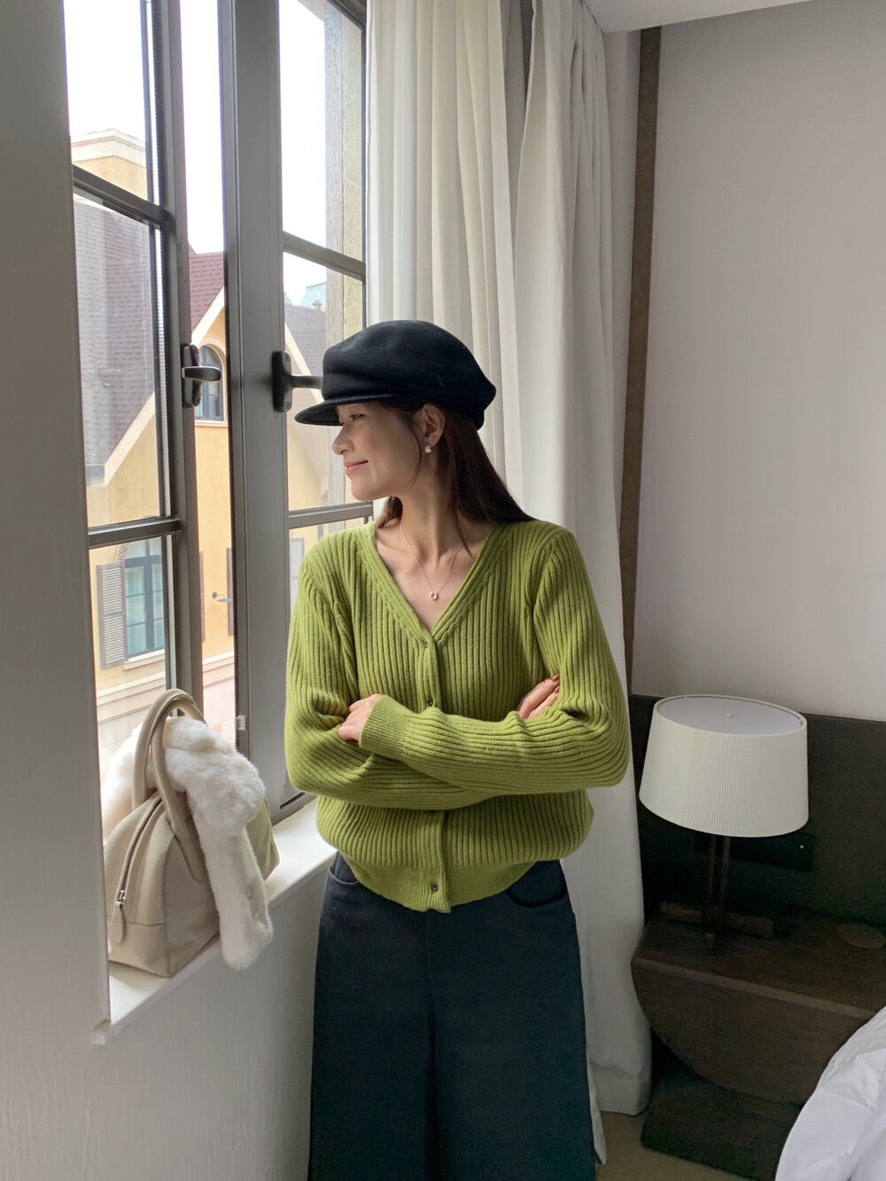 // 溫柔色系經典粗坑紋V領CD