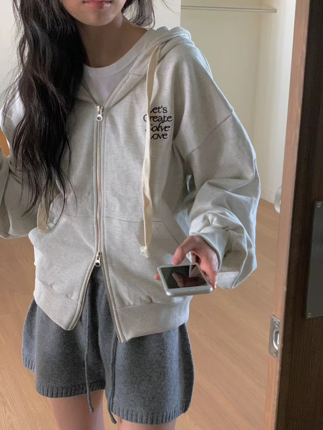 // 刺繡solve hoodie zip-up