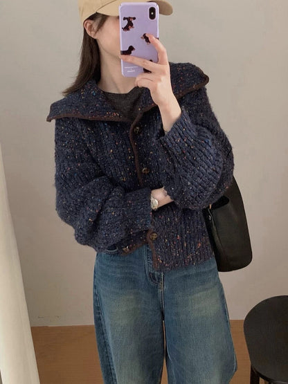 // 30%綿羊毛彩點包邊翻領CD