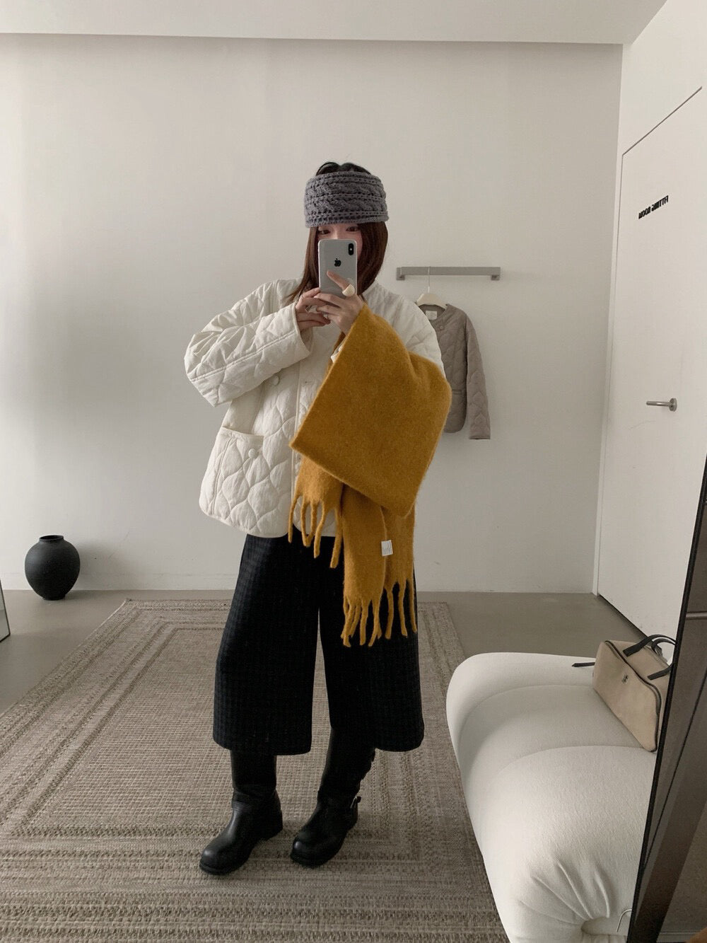 // cutting超美菱格夾棉圓領弧邊外套