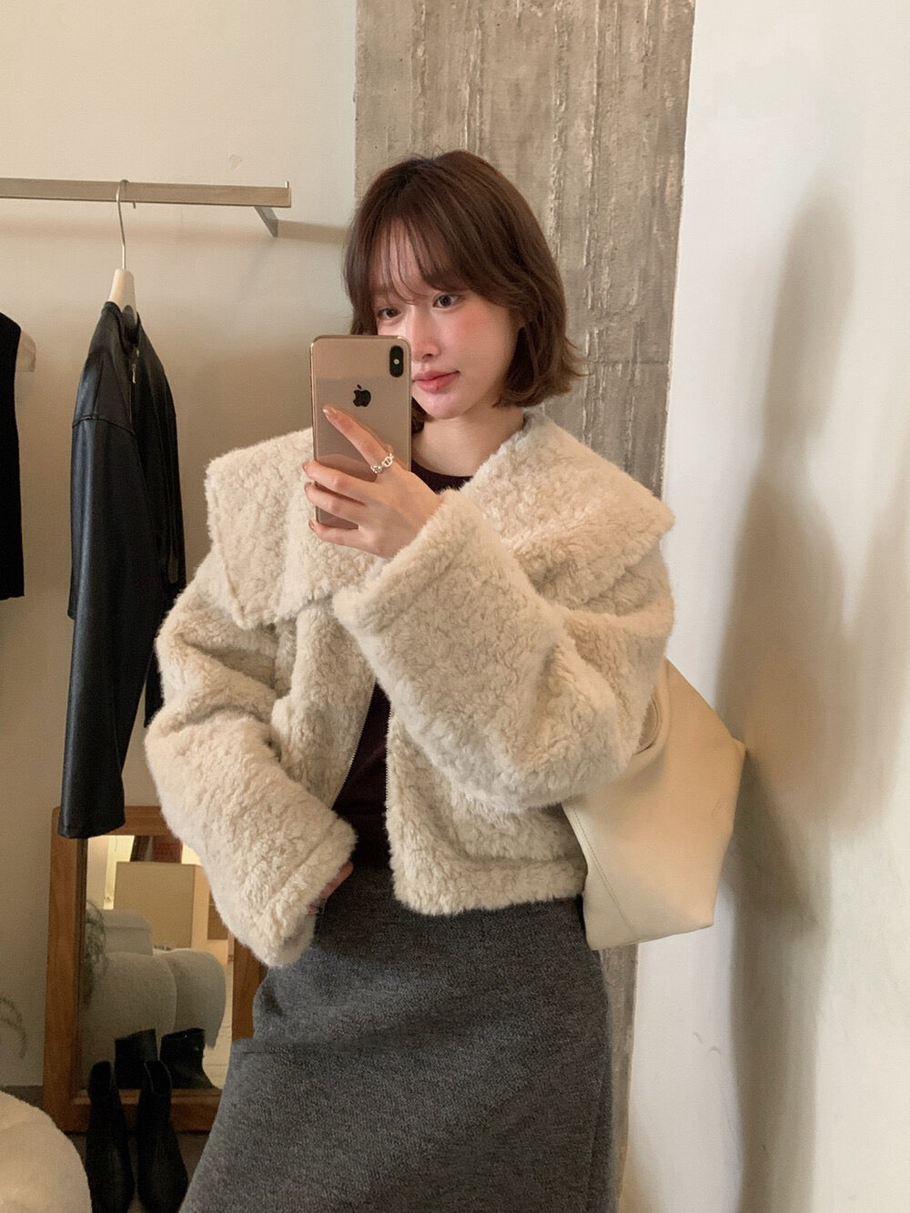 // 氣質大翻領毛毛短款外套