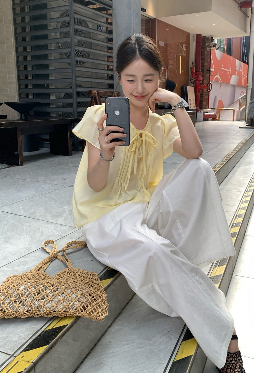 // 壓褶綁帶小飛袖BL