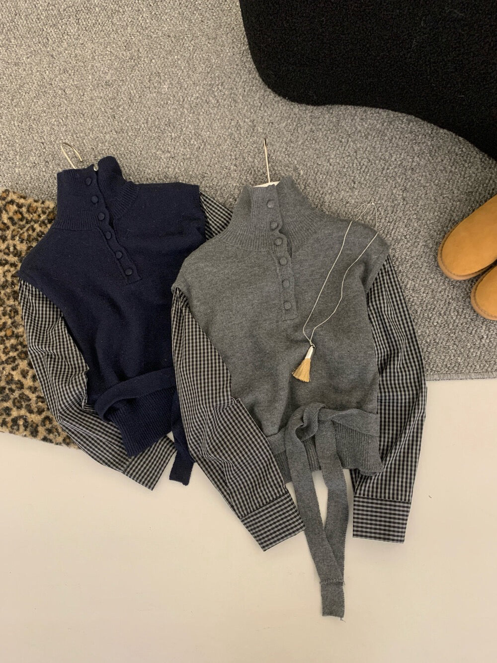 // 設計感假兩件拼格紋恤衫鈕扣高領NT