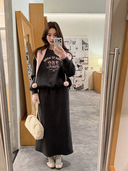 // 可愛刺繡圖案加絨衛衣+中裙套裝(連針織披肩)