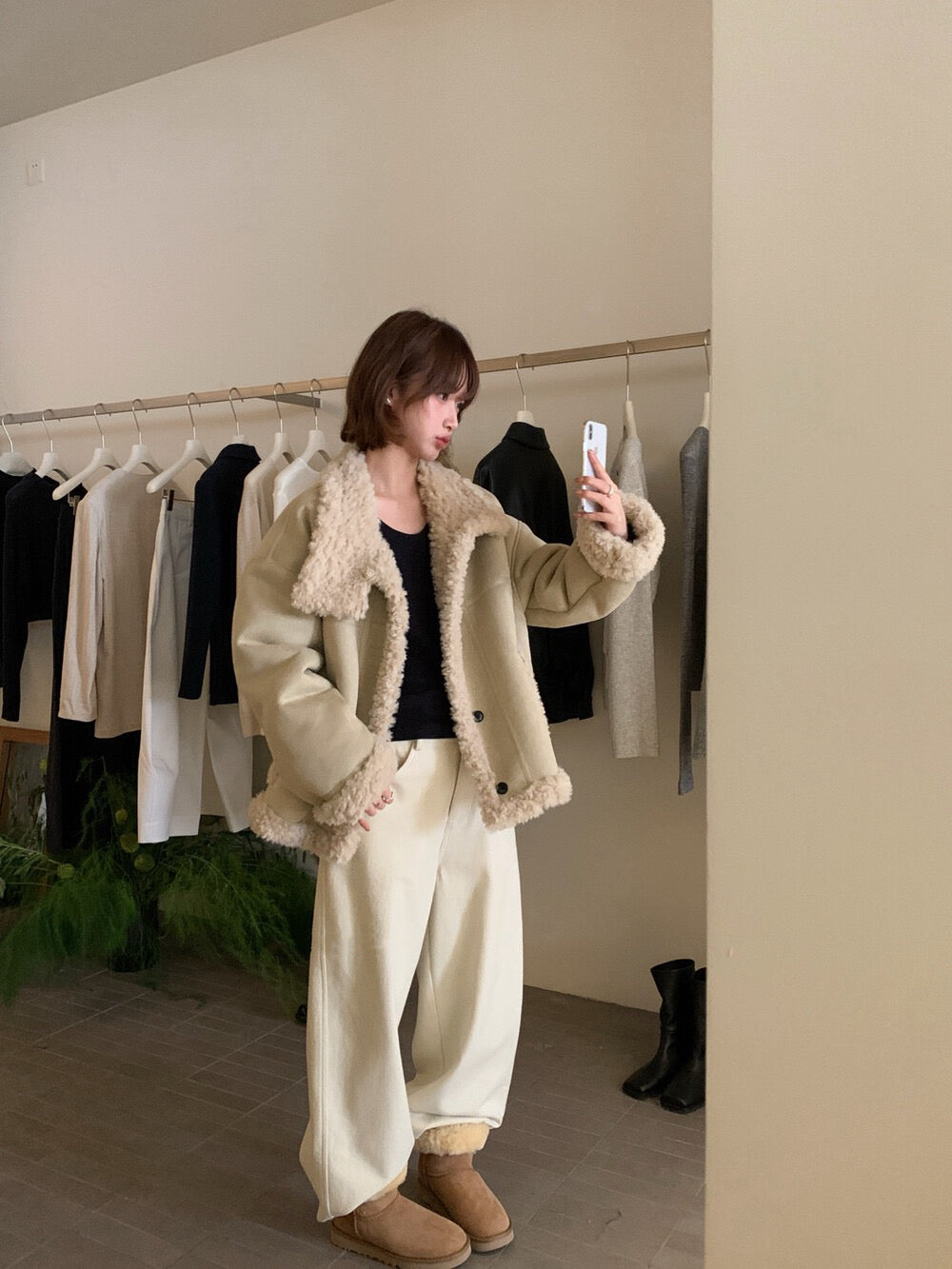 // 性價比極高皮毛一體羊羔毛麂皮外套