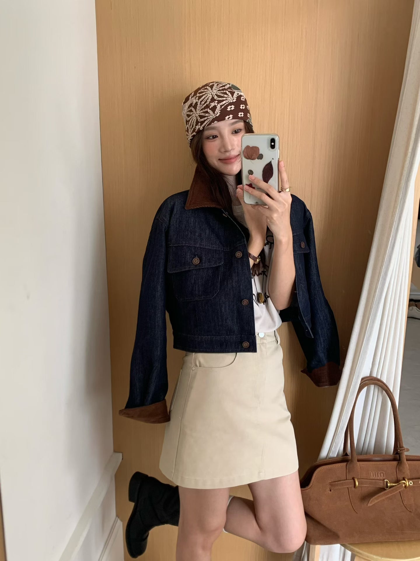 // 復古撞色燈芯絨領短款牛仔外套