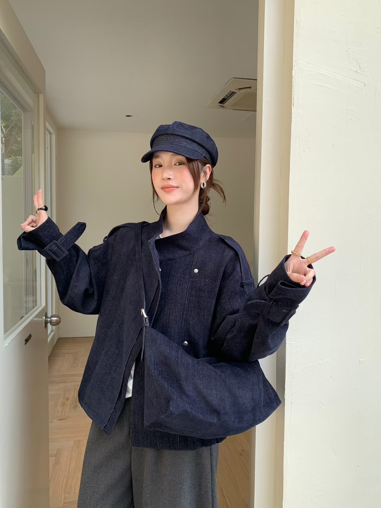 // 超韓立領霧面質感外套