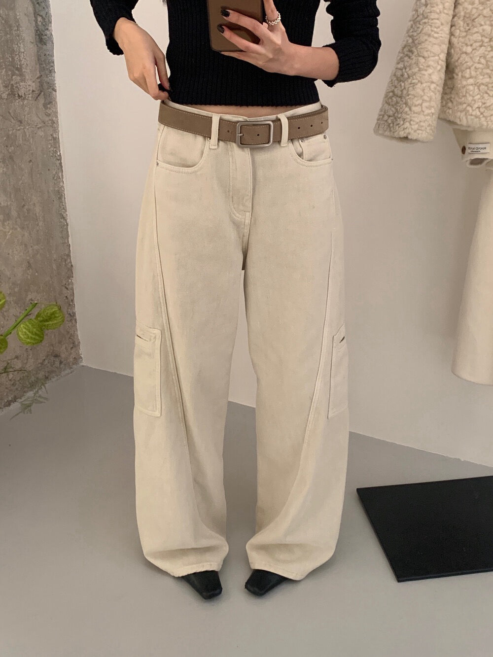 // 斜縫線工裝口袋褲