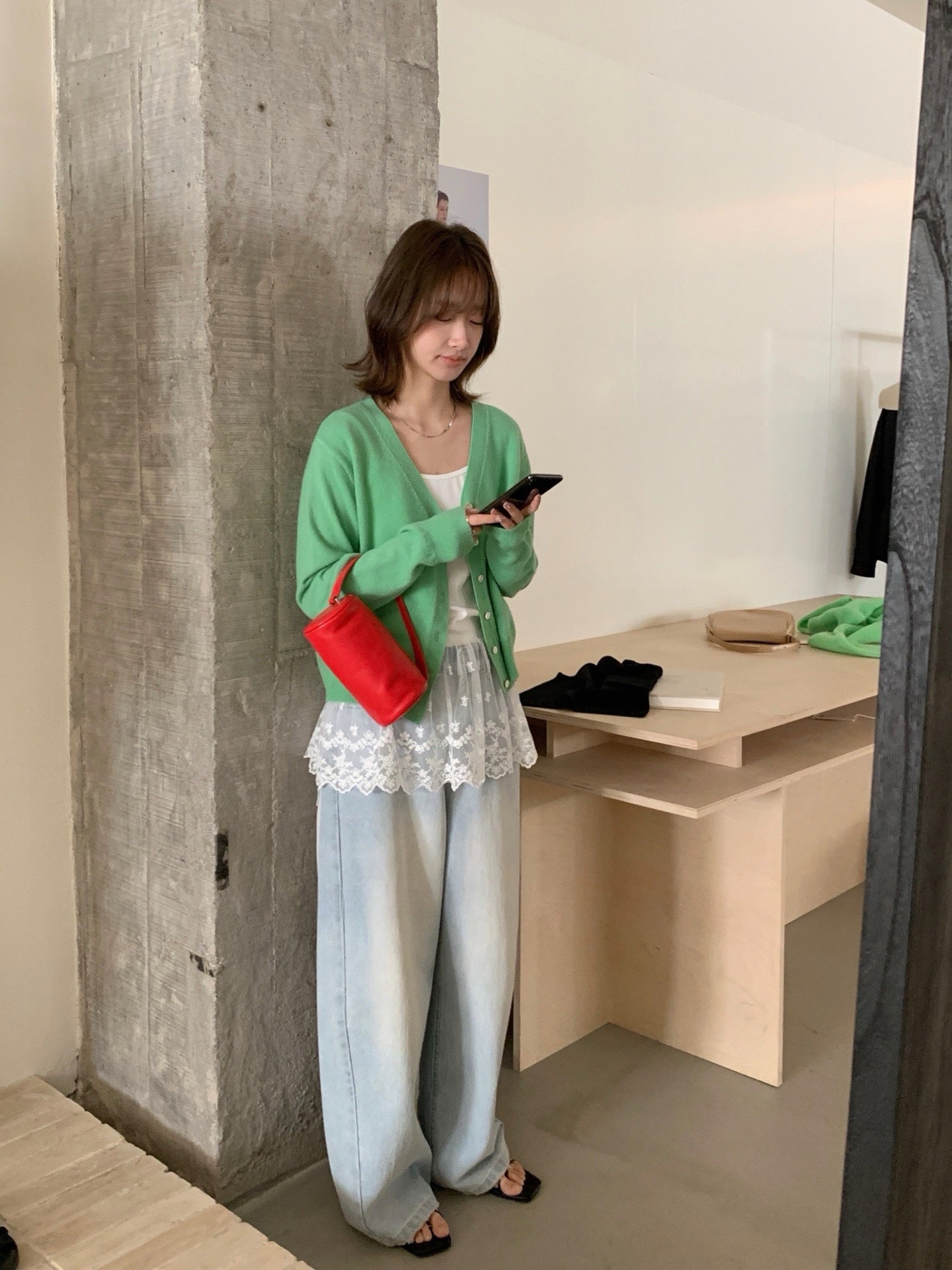 // 高品質純羊毛靚色CD