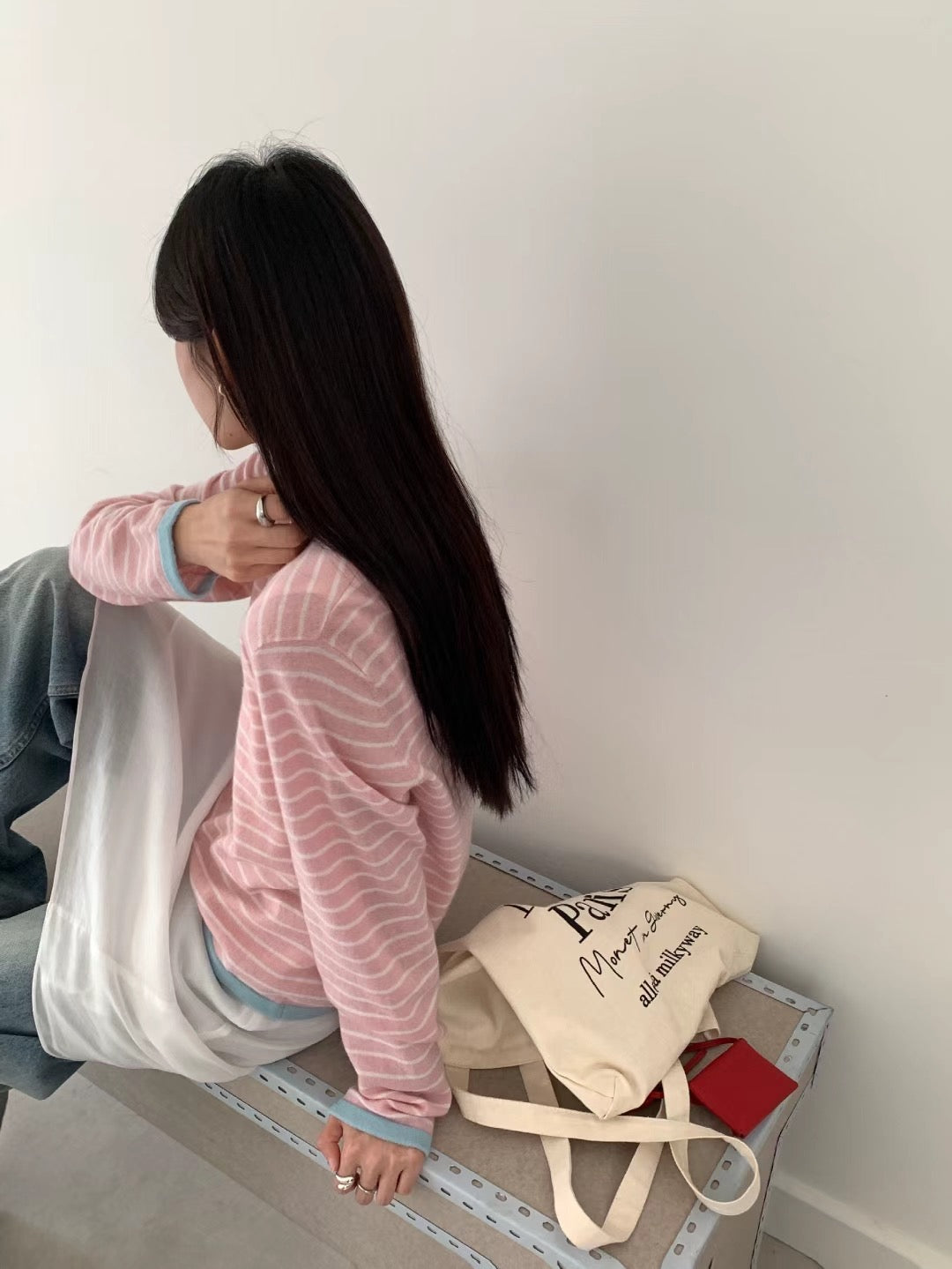 // 拼色邊薄羊毛間條NT