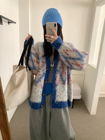 // 復古菱格圖案軟糯V領CD