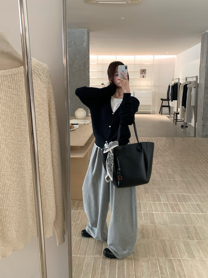 // 超親膚假兩件鈕扣羊毛角針織上衣