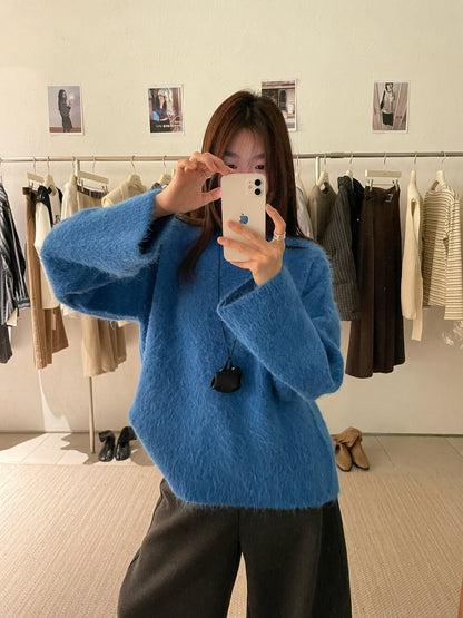// 軟糯質感拉絨圓領寬鬆毛衣