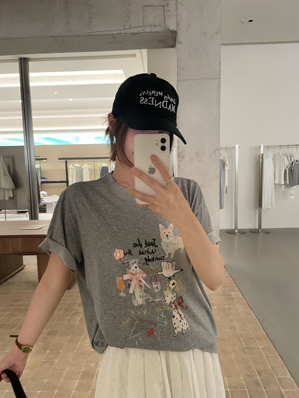 // 立體蝴蝶結可愛狗狗圖案TEE