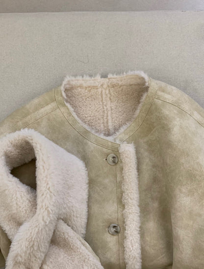 // 麂皮面皮毛一體圓領外套(連頸巾)