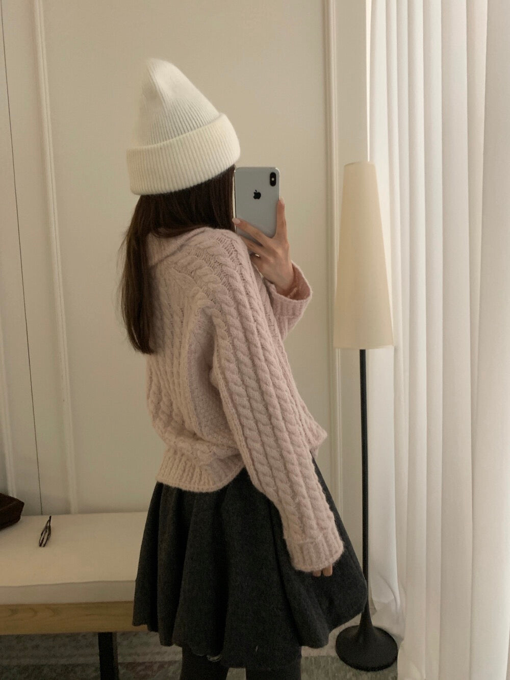 // 20%wool牛角鈕領口圓翻領麻花毛衣