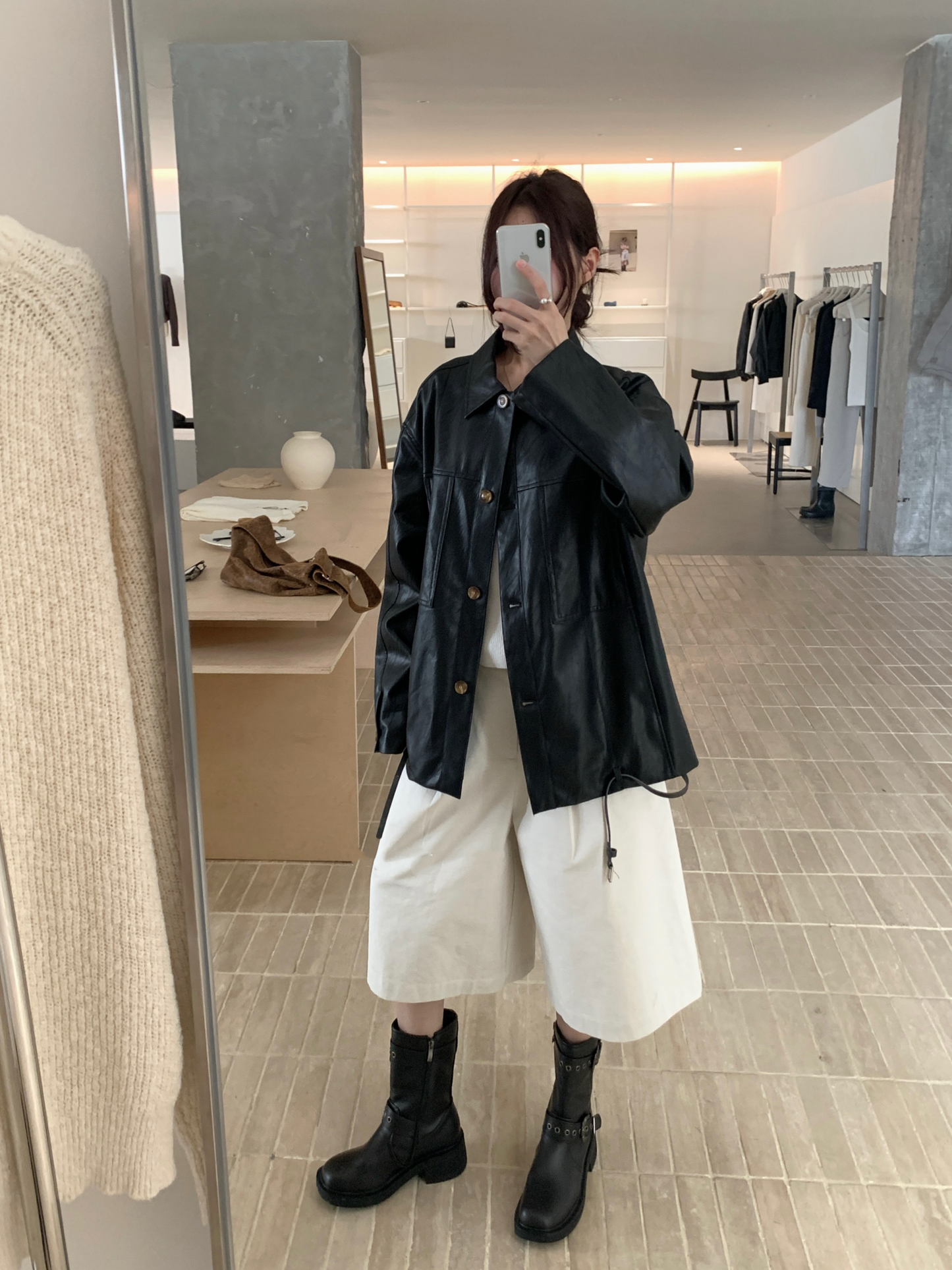 // 復古感美拉德翻領中長彷皮外套