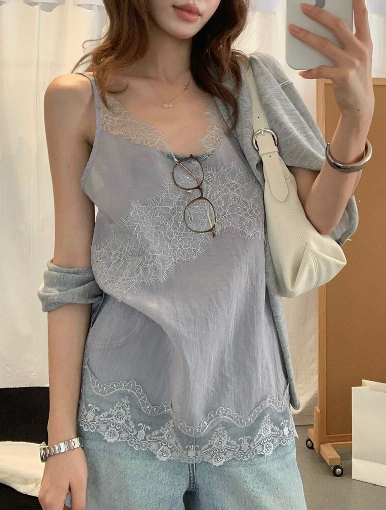 // 小性感層次穿搭必備lace吊帶
