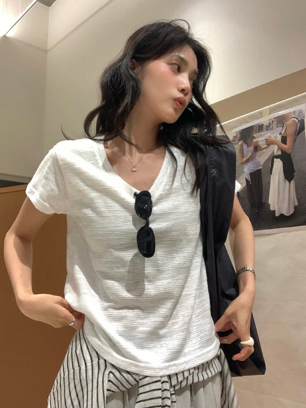 // v領肌理感短袖TEE