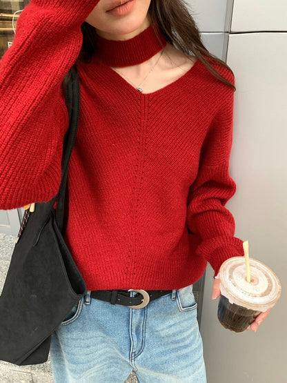 // 溫柔小性感掛頸毛衣